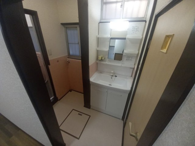 【洗面所】 | 丘の上の陽だまり（松が丘町４丁目戸建て）
