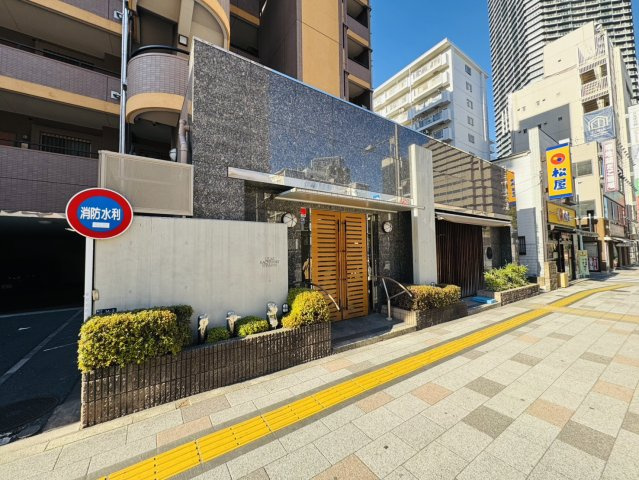【エントランス】