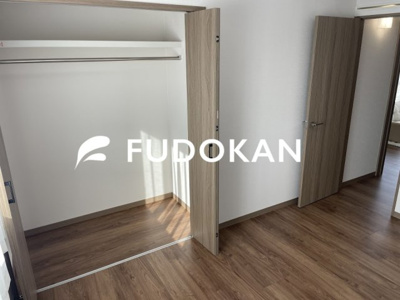 【寝室】 | 山形市沼木【Z空調】 | 大きいベットを置いてもスペースの取れる寝室です。