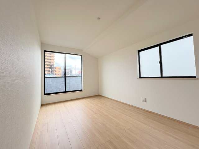 昭島市福島町2丁目　新築戸建全3棟の洋室|【洋室1】7.5帖