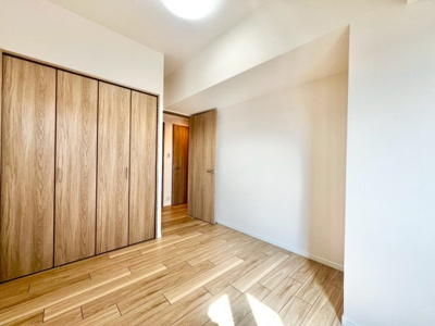 【洋室】 | ラフェスト天王寺東