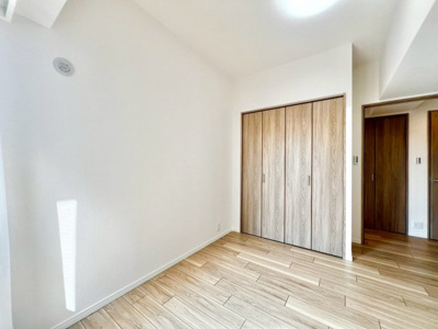 【洋室】 | ラフェスト天王寺東