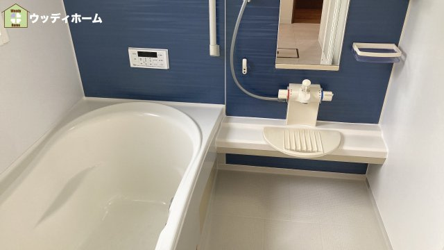 川口市新堀　中古一戸建ての浴室