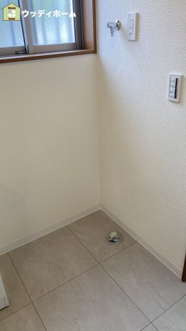 川口市新堀　中古一戸建てのランドリースペース