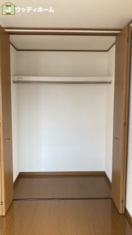 川口市新堀　中古一戸建ての収納