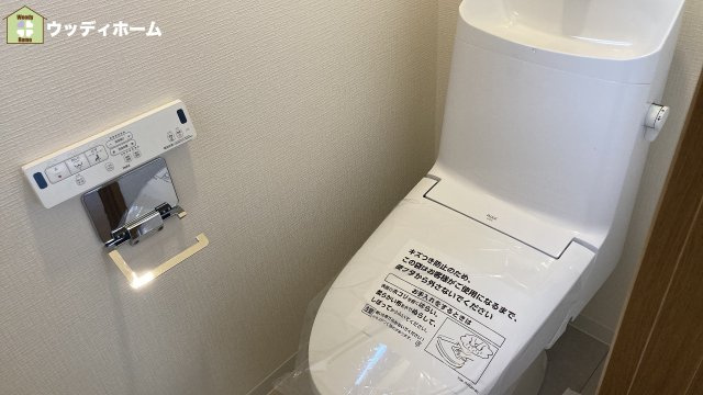 川口市新堀　中古一戸建てのトイレ