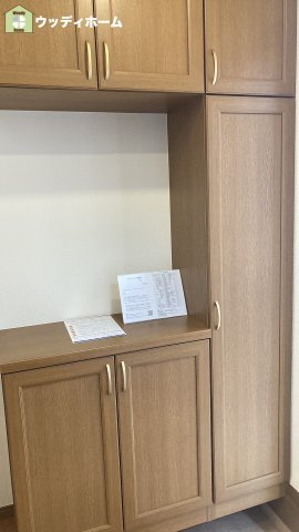 川口市新堀　中古一戸建ての玄関