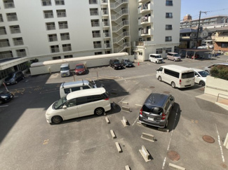 【駐車場】