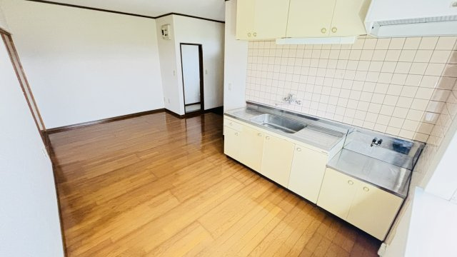 サンガーデン栄田の居間・リビング|別号数タイプ