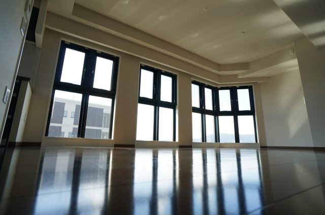 ディオ学園前プレシアの居間・リビング