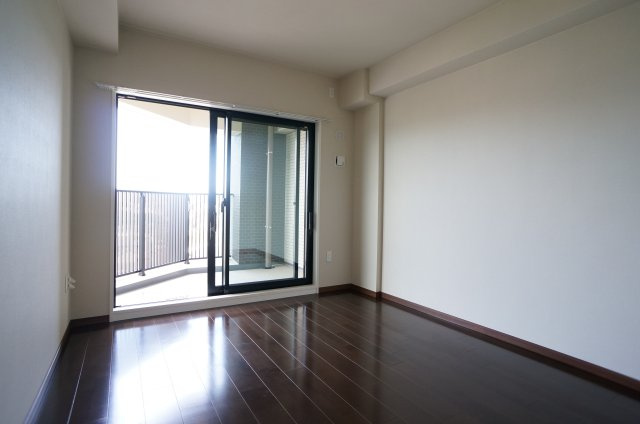 ディオ学園前プレシアの洋室