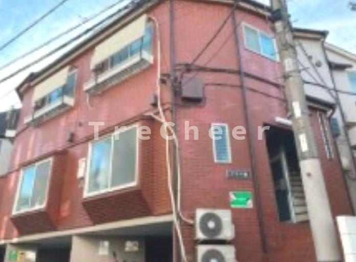 プラザ泉の外観