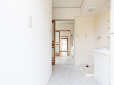 【玄関】 | シーズ・レフィネ51