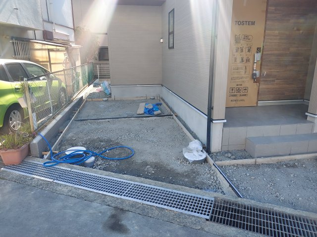 宝塚市山本野里1丁目新築一戸建の駐車場