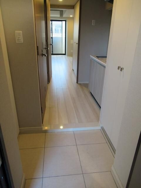 ＨＹ’ｓ　ｒｅｖｅの内装