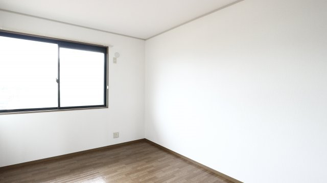 サンマリーナAの洋室