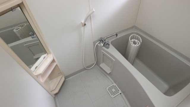 サンマリーナAの浴室