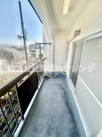 東大阪市西堤本通東テラスハウスのバルコニー