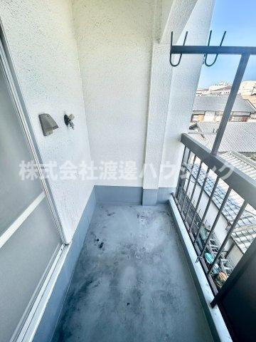 東大阪市西堤本通東テラスハウスの設備|室外洗濯機置場