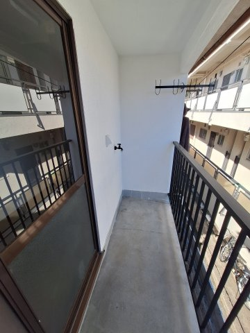 城垣町テラスのバルコニー