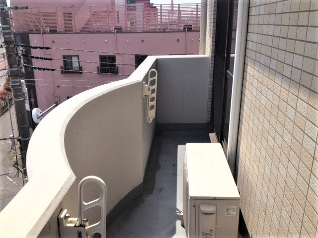 蔵屋マンション第一のバルコニー