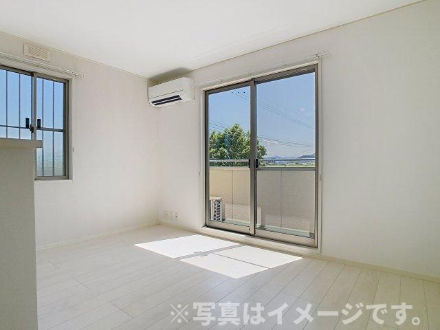 レトア感田Bの居間・リビング