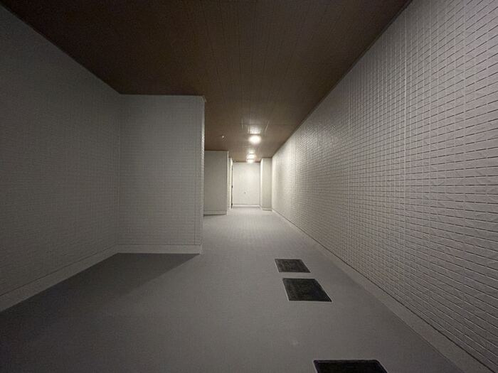 グラナーデ東日暮里のロビー