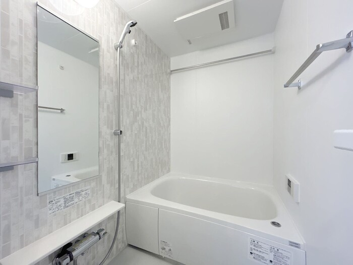 グラナーデ東日暮里の浴室