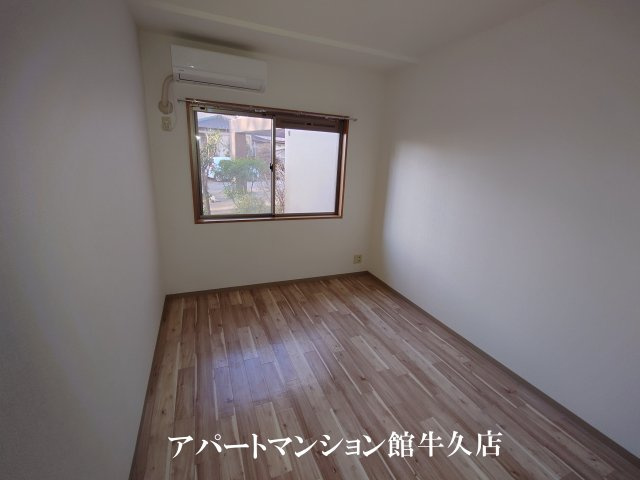 牛久ロイヤルレジデンスDⅡ型の内装