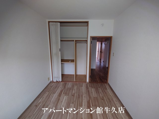 牛久ロイヤルレジデンスDⅡ型の収納