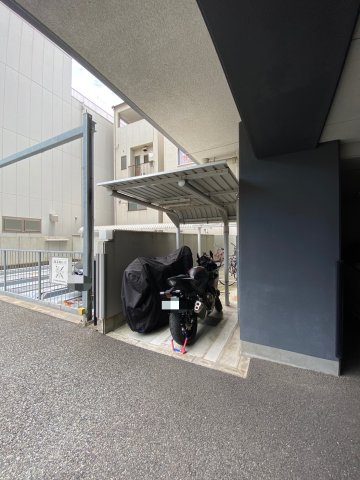 アルファレガロ神戸WESTの外観