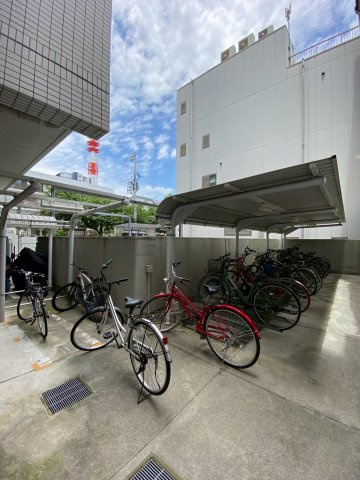 アルファレガロ神戸WESTの外観
