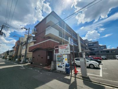 新町ロイヤルハイツの外観