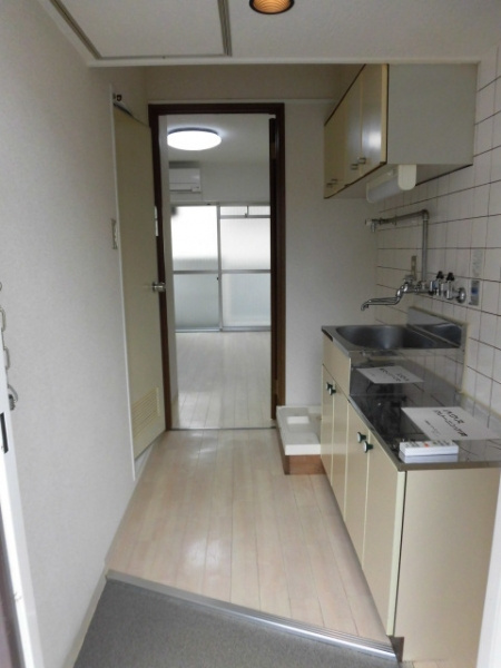 新町ロイヤルハイツの展望|玄関から～