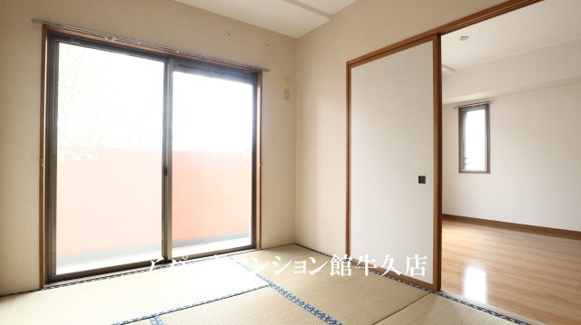 牛久ロイヤルレジデンスAⅡ型の寝室