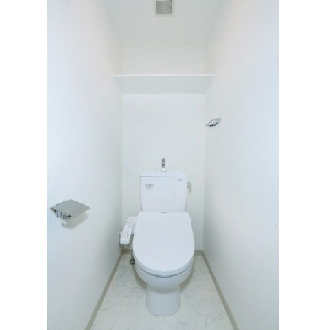 エステムコート名古屋黒川シャルマンのトイレ