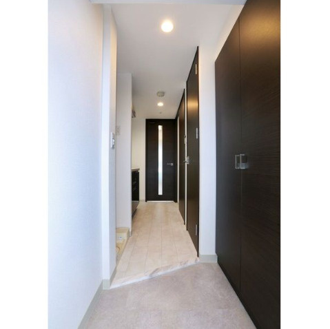 エステムコート名古屋黒川シャルマンの玄関