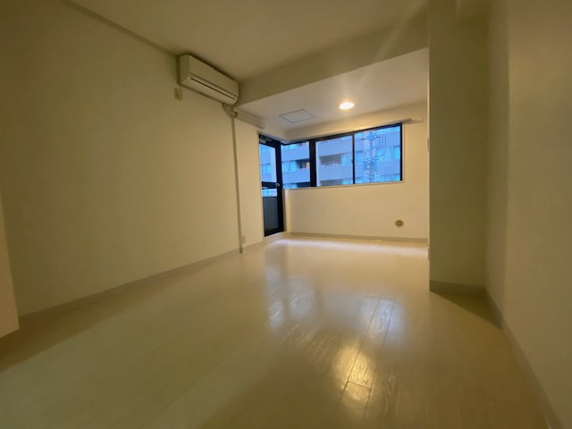 奥行きある洋室です！