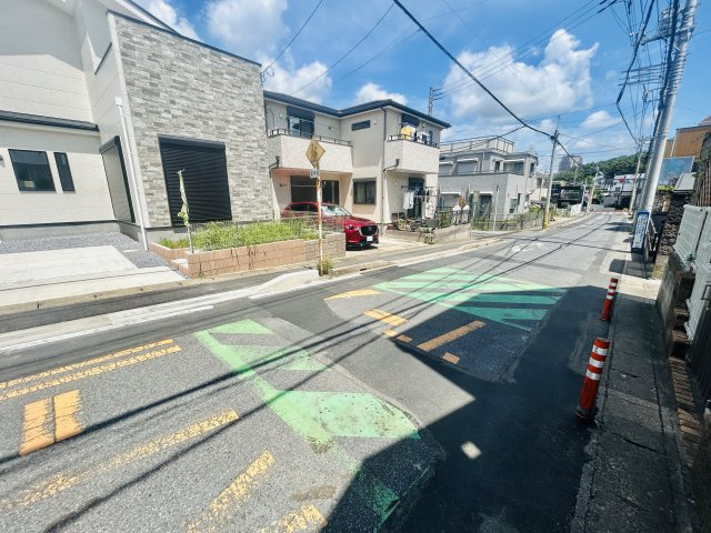 佐倉市上志津7期の前面道路含む現地写真