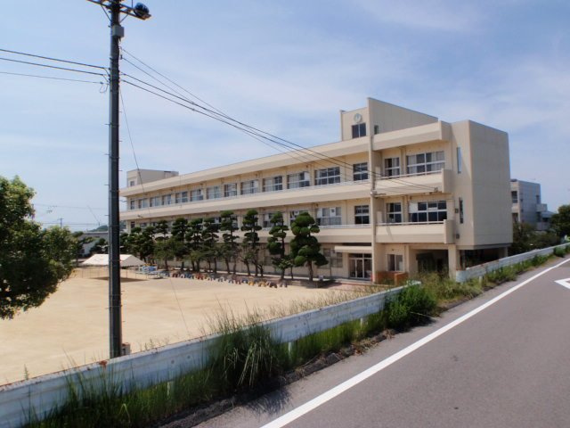 グリーンヒルズ　Ａの周辺|丸亀市立城東小学校まで950m