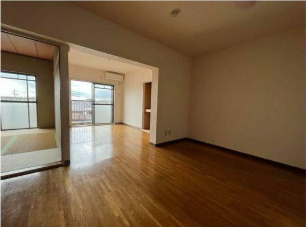 カームヤタ藤第一の居間・リビング