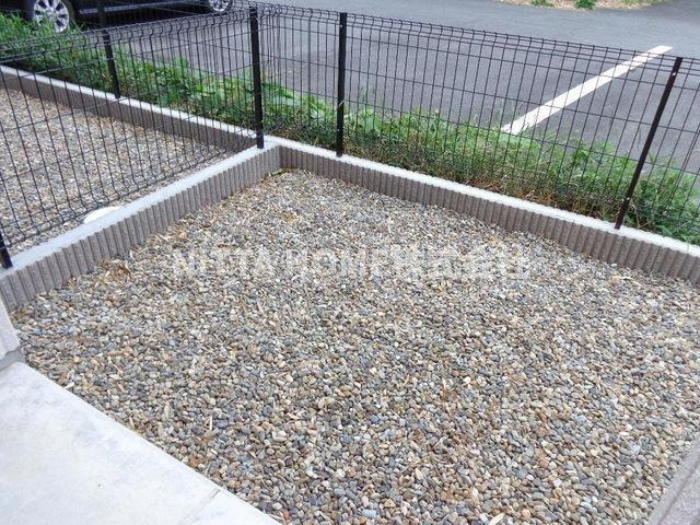 メゾンアリエッタのバルコニー|広々専用庭付き☆彡