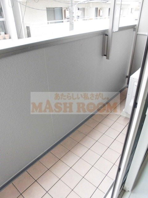 ラシーネ荻窪のバルコニー