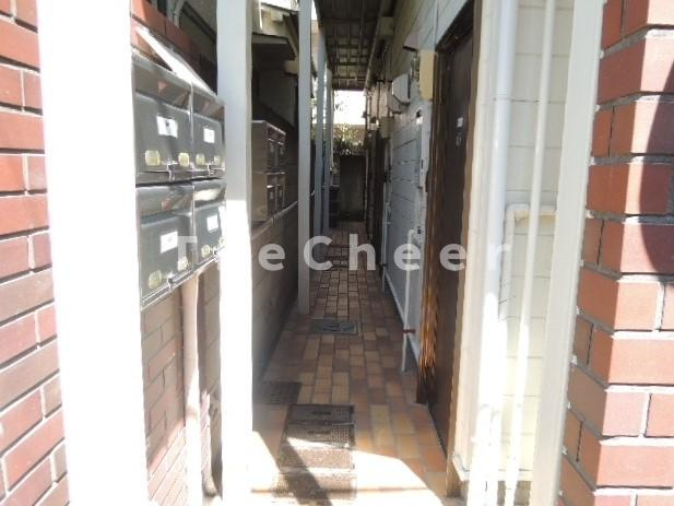 ロイヤルパレス6のエントランス