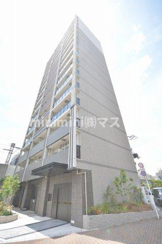 ワールドアイ難波南PORTAの外観