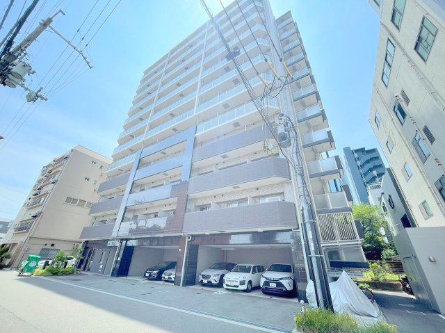 エスリード新大阪ヴェルデの外観