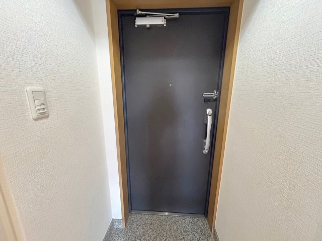 プレッツァ新大阪の玄関