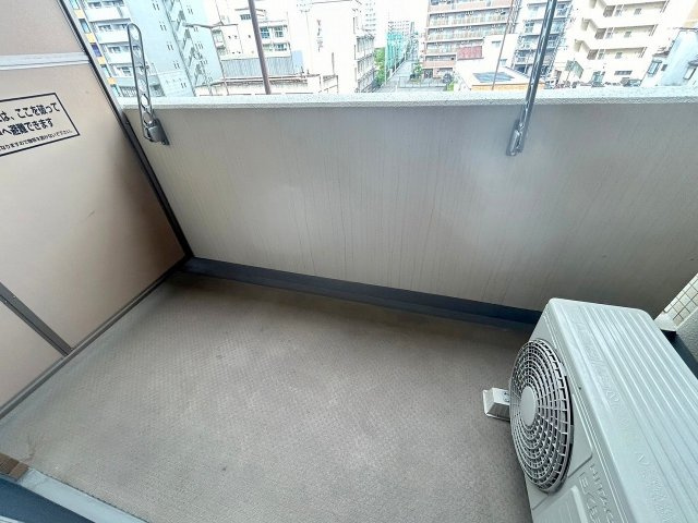 プレッツァ新大阪のバルコニー