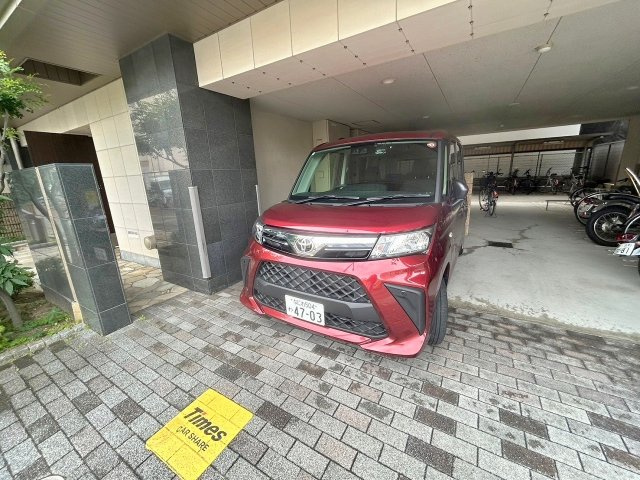 プレッツァ新大阪の駐車場