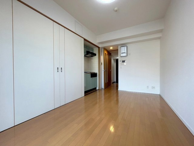 プレッツァ新大阪の居間・リビング